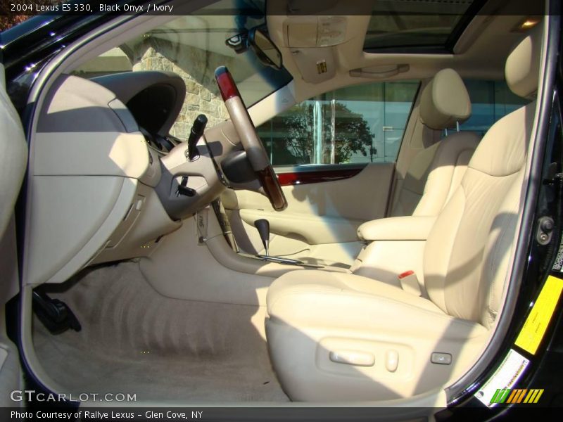 Black Onyx / Ivory 2004 Lexus ES 330