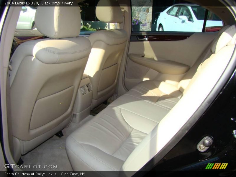Black Onyx / Ivory 2004 Lexus ES 330