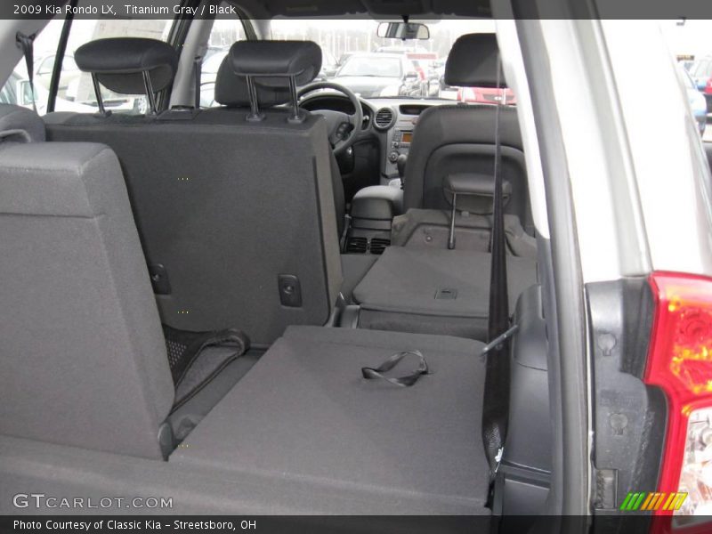 Titanium Gray / Black 2009 Kia Rondo LX