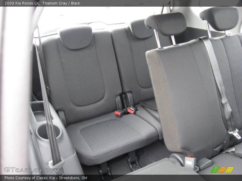 Titanium Gray / Black 2009 Kia Rondo LX