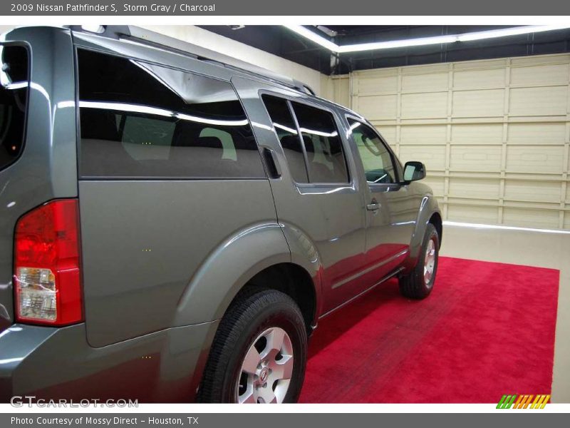 Storm Gray / Charcoal 2009 Nissan Pathfinder S
