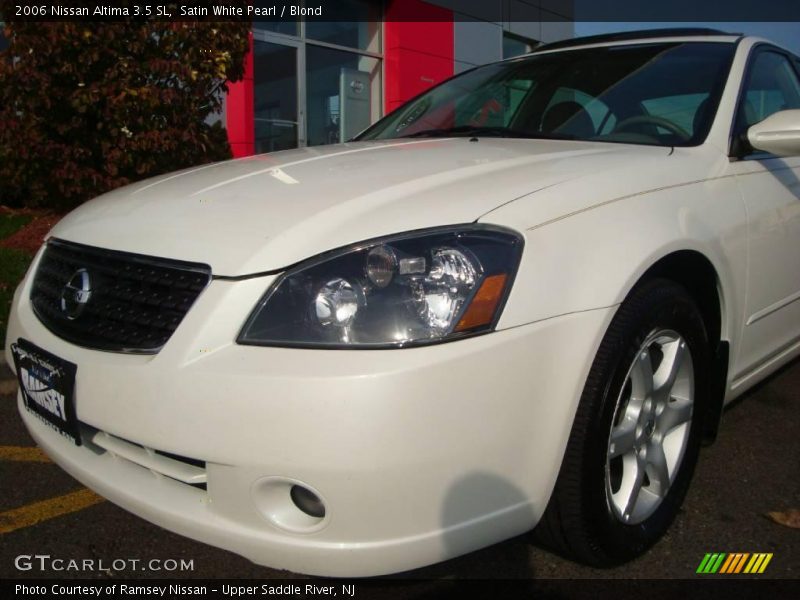 Satin White Pearl / Blond 2006 Nissan Altima 3.5 SL