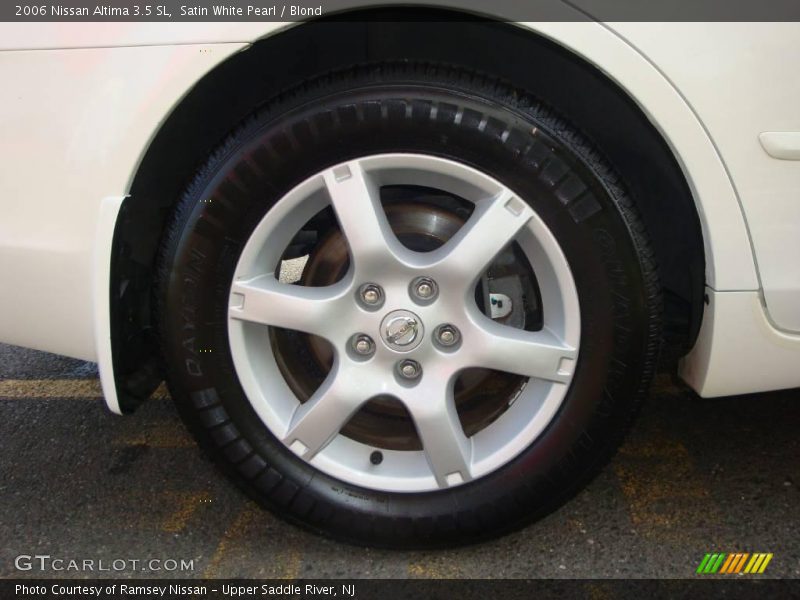 Satin White Pearl / Blond 2006 Nissan Altima 3.5 SL
