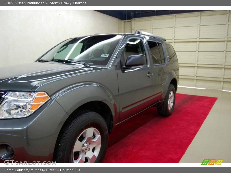 Storm Gray / Charcoal 2009 Nissan Pathfinder S