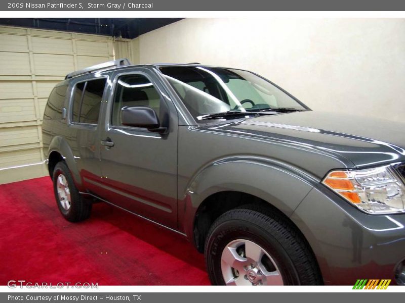 Storm Gray / Charcoal 2009 Nissan Pathfinder S