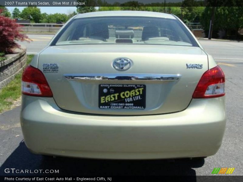 Olive Mist / Bisque 2007 Toyota Yaris Sedan