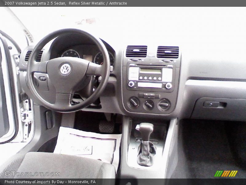 Reflex Silver Metallic / Anthracite 2007 Volkswagen Jetta 2.5 Sedan
