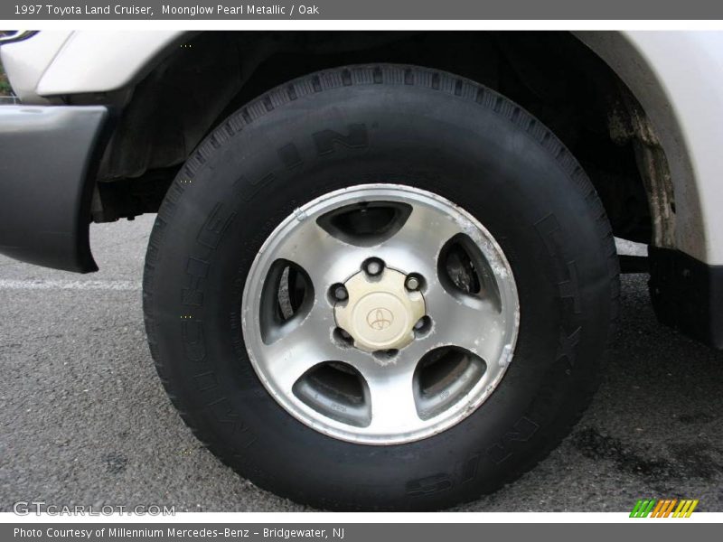 Moonglow Pearl Metallic / Oak 1997 Toyota Land Cruiser