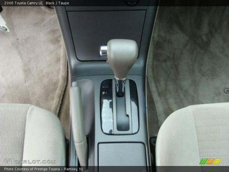 Black / Taupe 2006 Toyota Camry LE