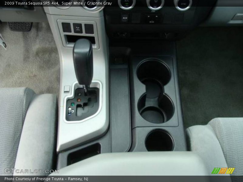 Super White / Graphite Gray 2009 Toyota Sequoia SR5 4x4