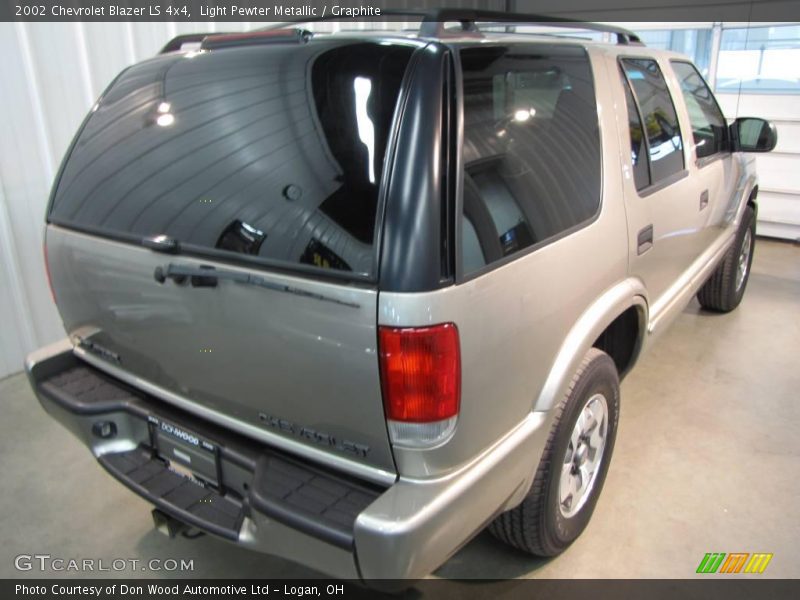 Light Pewter Metallic / Graphite 2002 Chevrolet Blazer LS 4x4