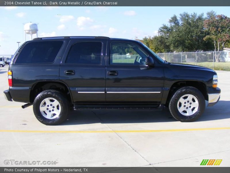 Dark Gray Metallic / Gray/Dark Charcoal 2004 Chevrolet Tahoe LS