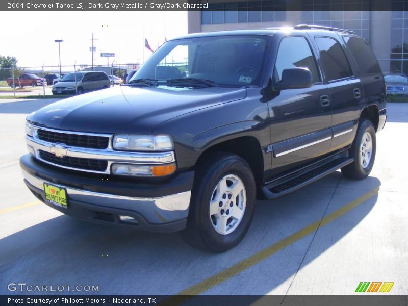 Dark Gray Metallic / Gray/Dark Charcoal 2004 Chevrolet Tahoe LS