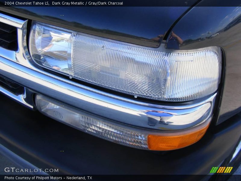 Dark Gray Metallic / Gray/Dark Charcoal 2004 Chevrolet Tahoe LS