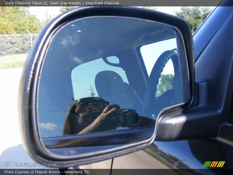 Dark Gray Metallic / Gray/Dark Charcoal 2004 Chevrolet Tahoe LS