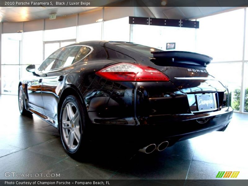 Black / Luxor Beige 2010 Porsche Panamera S