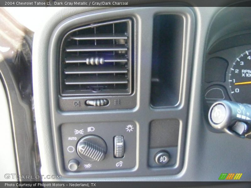Dark Gray Metallic / Gray/Dark Charcoal 2004 Chevrolet Tahoe LS
