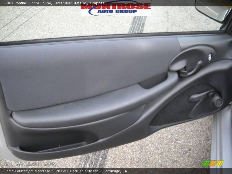 Ultra Silver Metallic / Graphite 2004 Pontiac Sunfire Coupe