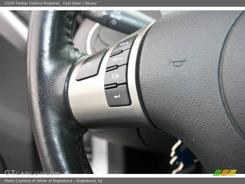 Cool Silver / Ebony 2006 Pontiac Solstice Roadster