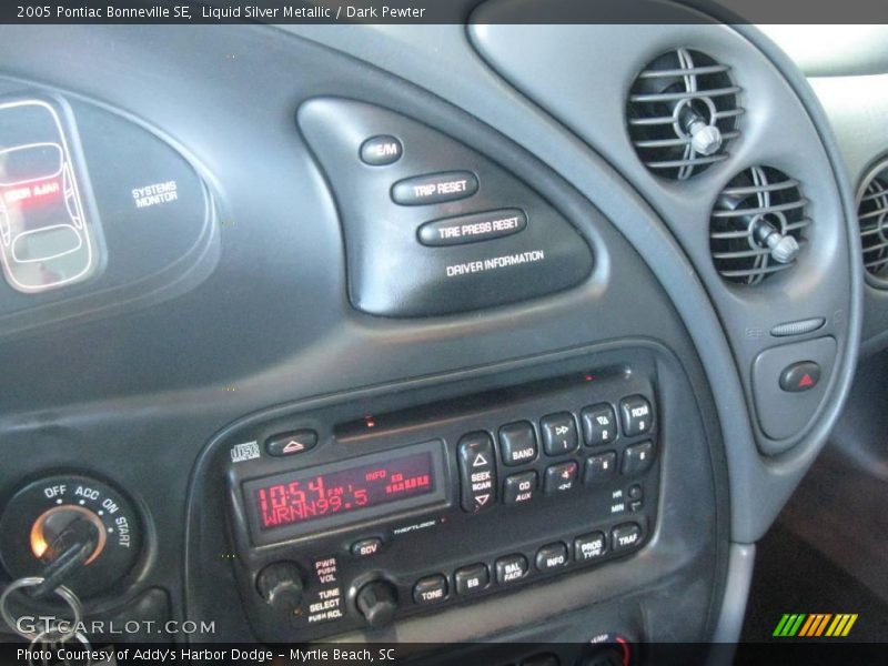 Liquid Silver Metallic / Dark Pewter 2005 Pontiac Bonneville SE