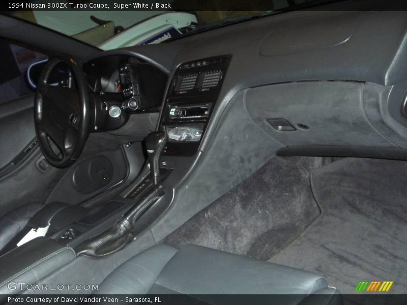 Super White / Black 1994 Nissan 300ZX Turbo Coupe