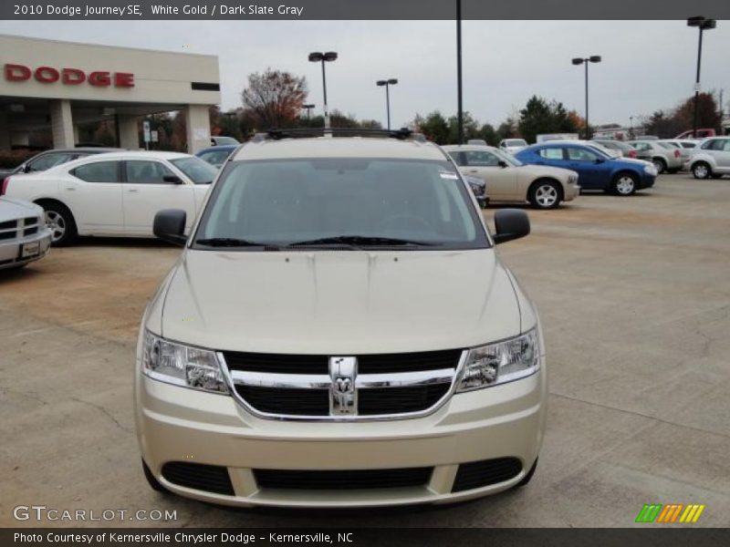 White Gold / Dark Slate Gray 2010 Dodge Journey SE