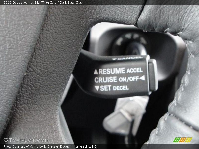 White Gold / Dark Slate Gray 2010 Dodge Journey SE
