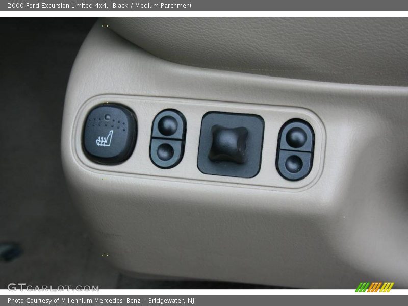Black / Medium Parchment 2000 Ford Excursion Limited 4x4