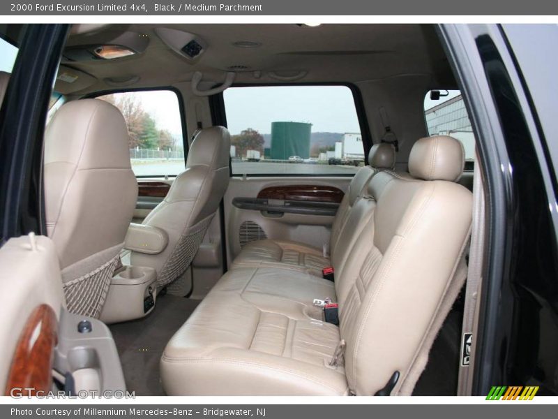 Black / Medium Parchment 2000 Ford Excursion Limited 4x4