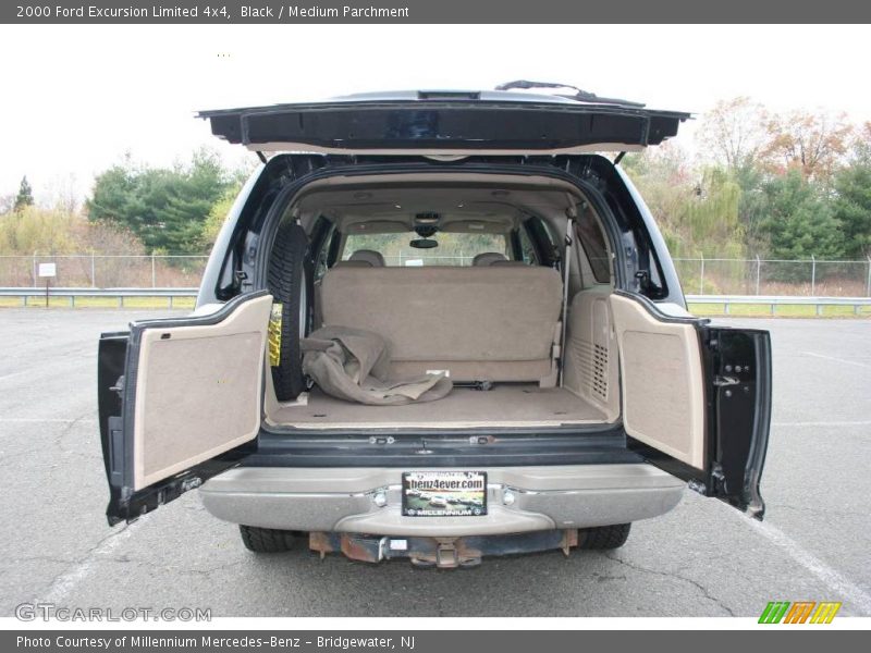 Black / Medium Parchment 2000 Ford Excursion Limited 4x4