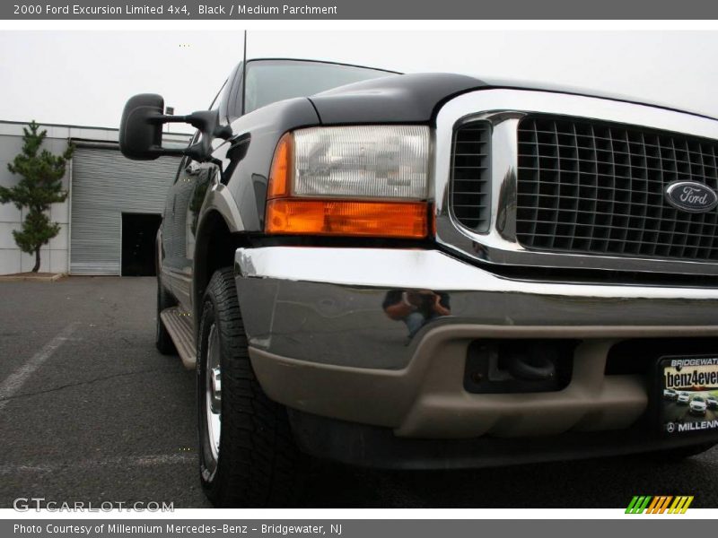 Black / Medium Parchment 2000 Ford Excursion Limited 4x4