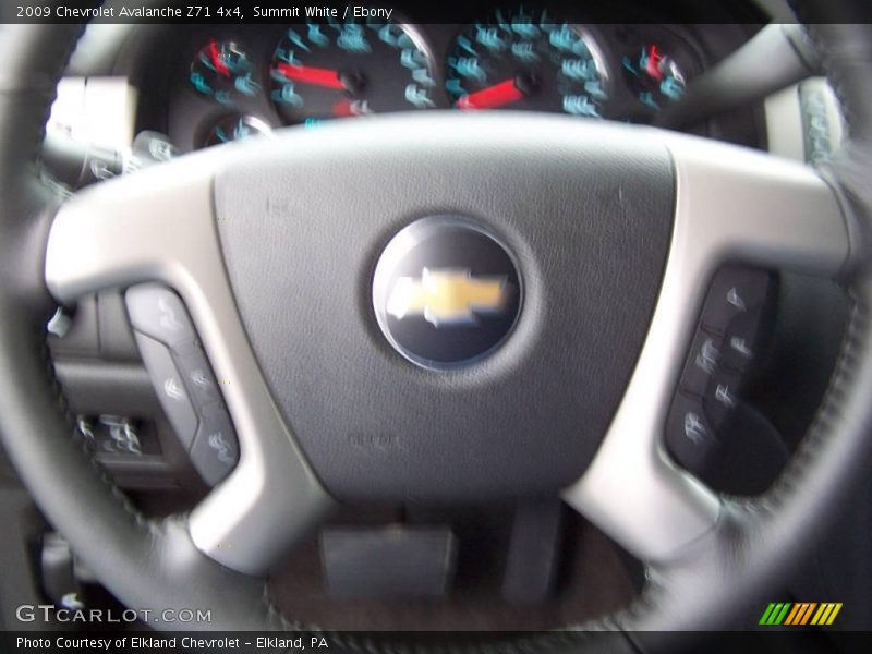 Summit White / Ebony 2009 Chevrolet Avalanche Z71 4x4