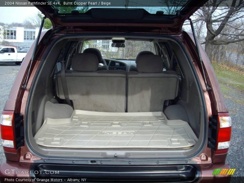  2004 Pathfinder SE 4x4 Trunk