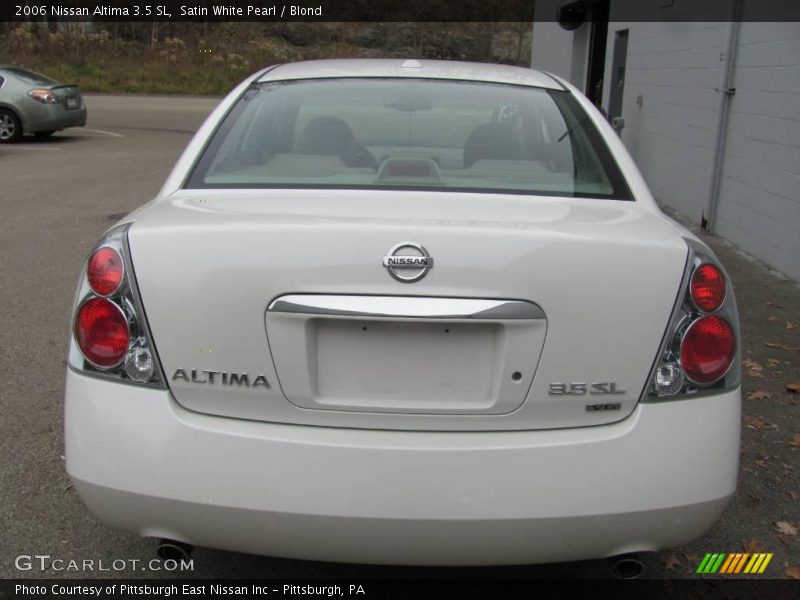 Satin White Pearl / Blond 2006 Nissan Altima 3.5 SL