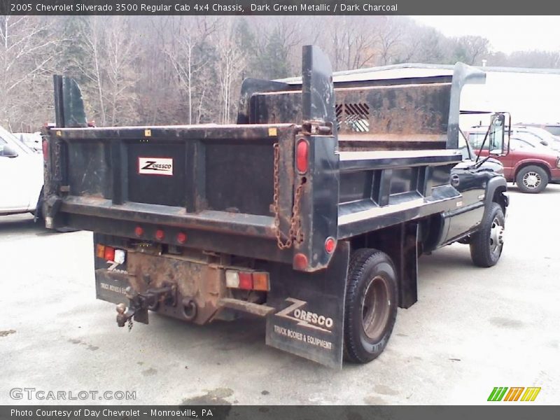 Dark Green Metallic / Dark Charcoal 2005 Chevrolet Silverado 3500 Regular Cab 4x4 Chassis