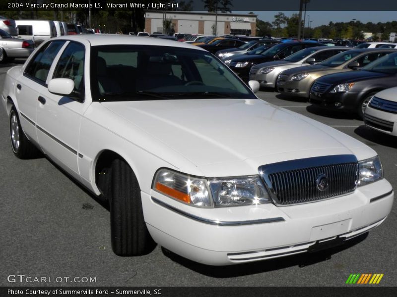 Vibrant White / Light Flint 2004 Mercury Grand Marquis LS