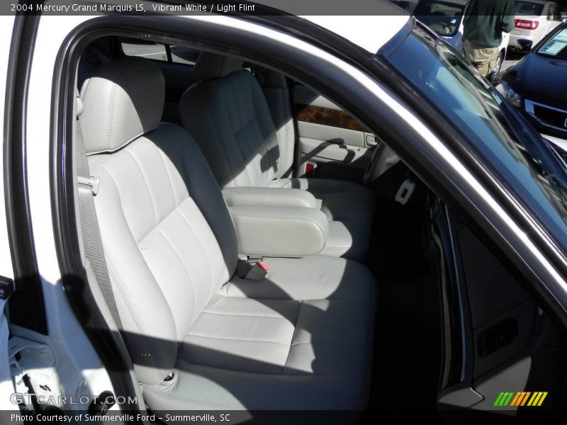 Vibrant White / Light Flint 2004 Mercury Grand Marquis LS