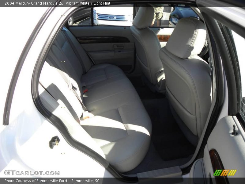 Vibrant White / Light Flint 2004 Mercury Grand Marquis LS