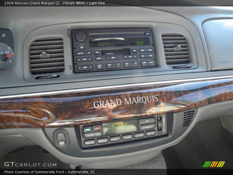 Vibrant White / Light Flint 2004 Mercury Grand Marquis LS