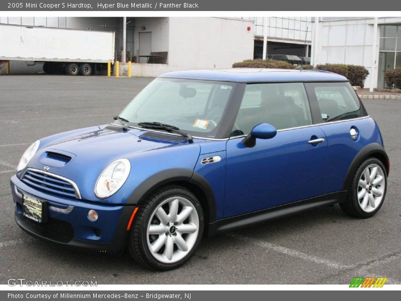 Hyper Blue Metallic / Panther Black 2005 Mini Cooper S Hardtop