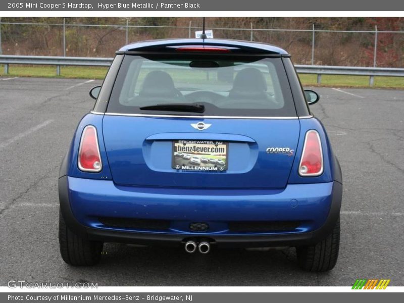 Hyper Blue Metallic / Panther Black 2005 Mini Cooper S Hardtop