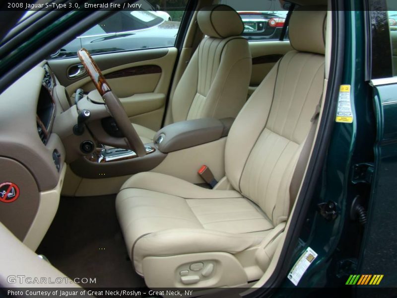 Emerald Fire / Ivory 2008 Jaguar S-Type 3.0