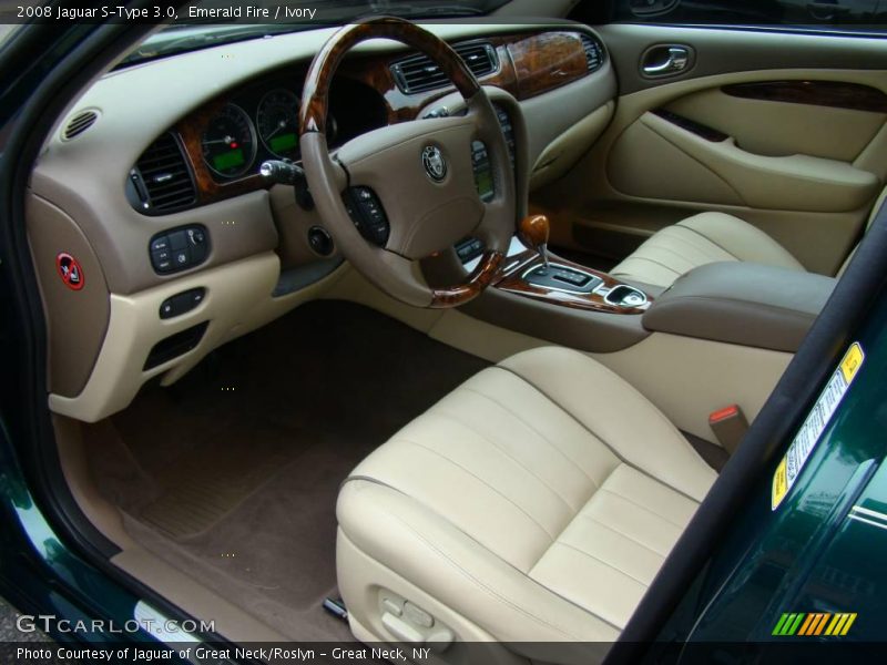 Emerald Fire / Ivory 2008 Jaguar S-Type 3.0