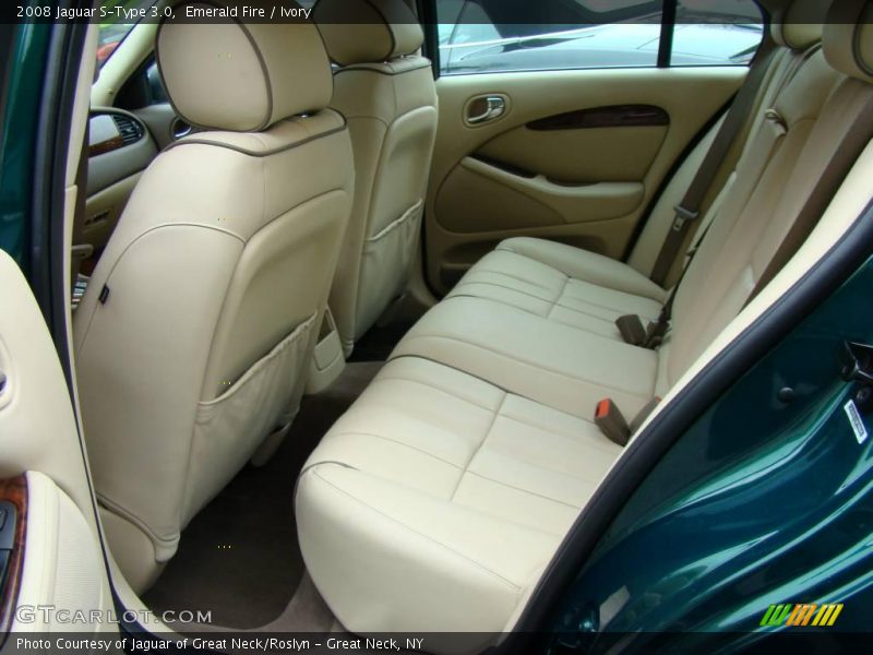 Emerald Fire / Ivory 2008 Jaguar S-Type 3.0