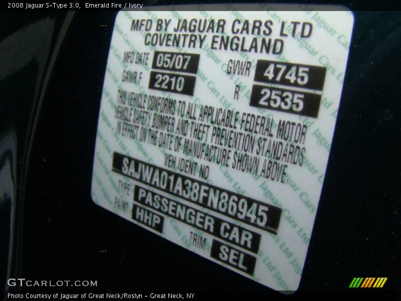 Emerald Fire / Ivory 2008 Jaguar S-Type 3.0