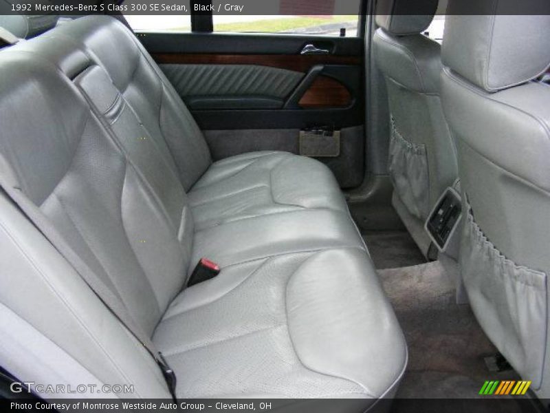 Black / Gray 1992 Mercedes-Benz S Class 300 SE Sedan