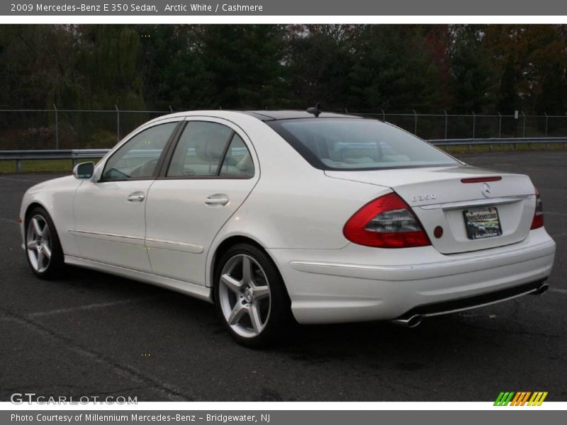 Arctic White / Cashmere 2009 Mercedes-Benz E 350 Sedan