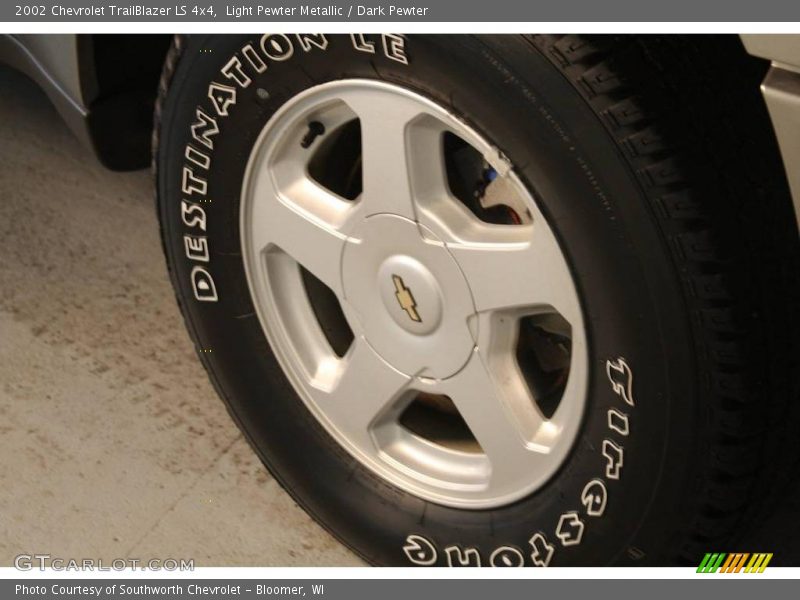 Light Pewter Metallic / Dark Pewter 2002 Chevrolet TrailBlazer LS 4x4