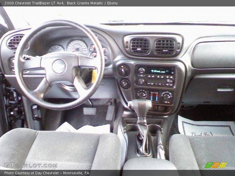 Black Granite Metallic / Ebony 2009 Chevrolet TrailBlazer LT 4x4