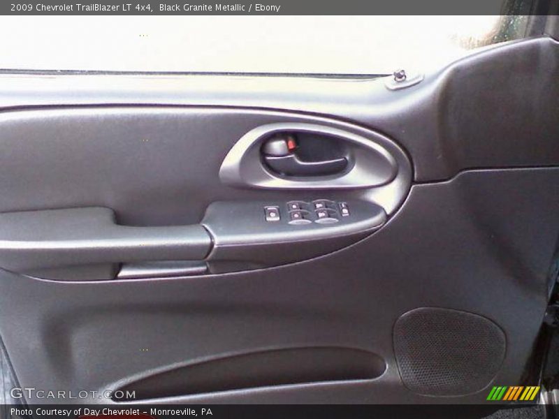 Black Granite Metallic / Ebony 2009 Chevrolet TrailBlazer LT 4x4